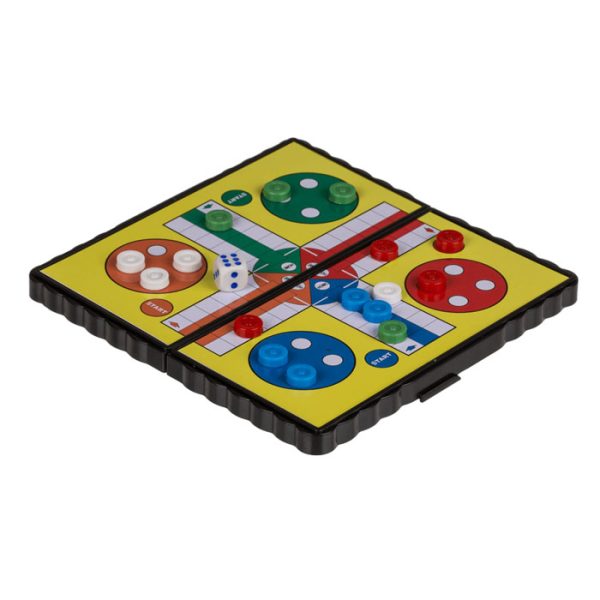 Мини магнитни игри за път, дъската е кутия за играта.