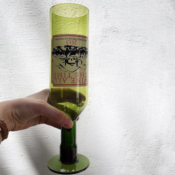 Чаша за вино - бутилка, с реалистичен етикет с надпис Wine all the time.