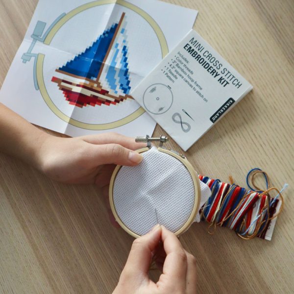 Мини комплект за бродиране Морска платноходка