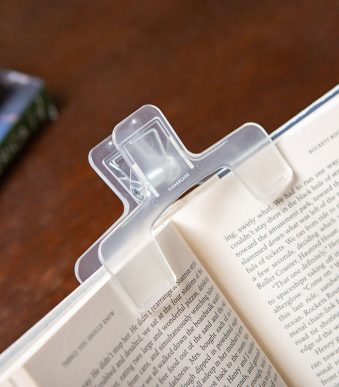 Щипка за захващане на книга за удобно четене